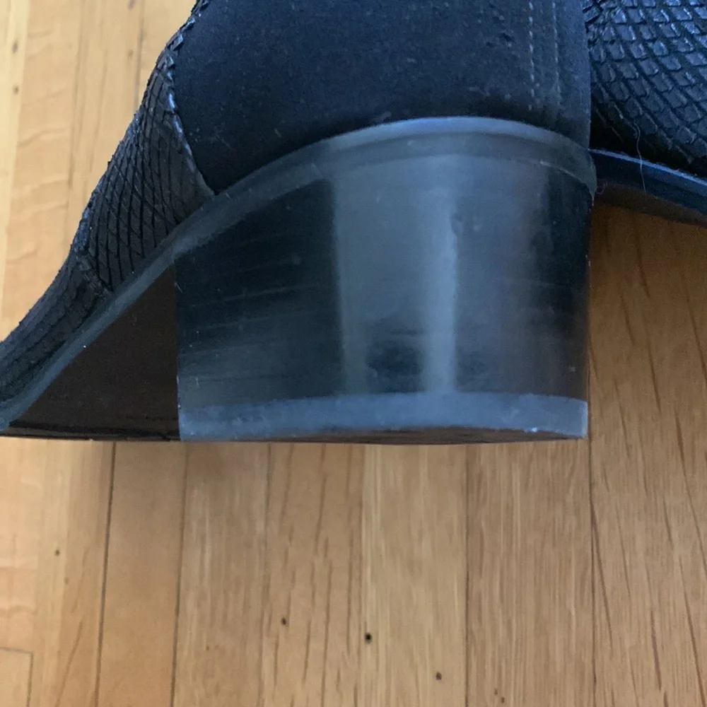 Stuart Weitzman Reserve Over the Knee Boots (Snake Reserve) in 7.5M